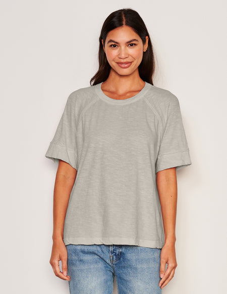 Sundry Boyfriend Tee in Olive Oil