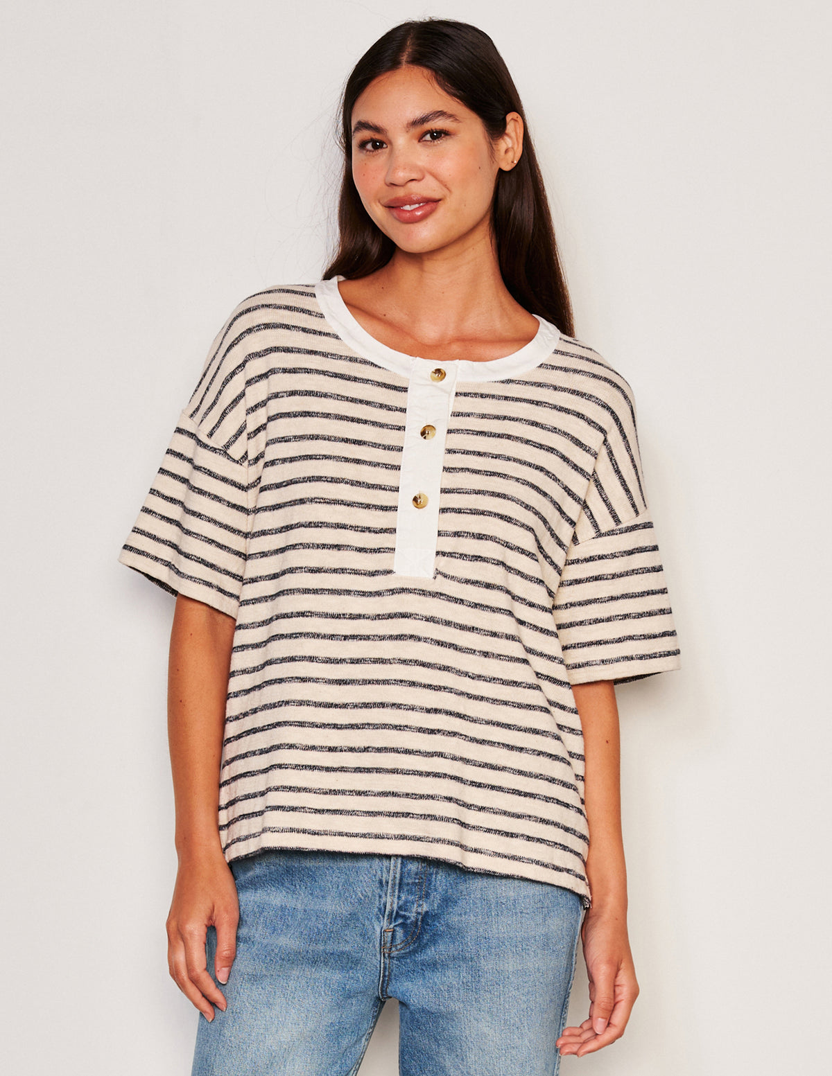 Sundry Short Sleeve Henley-3/4 front