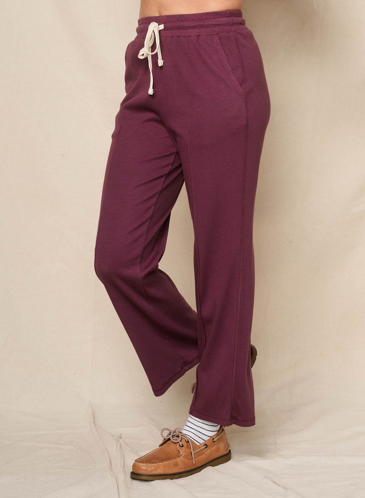 Sundry Pin Tuck Lounge Pant in Eggplant