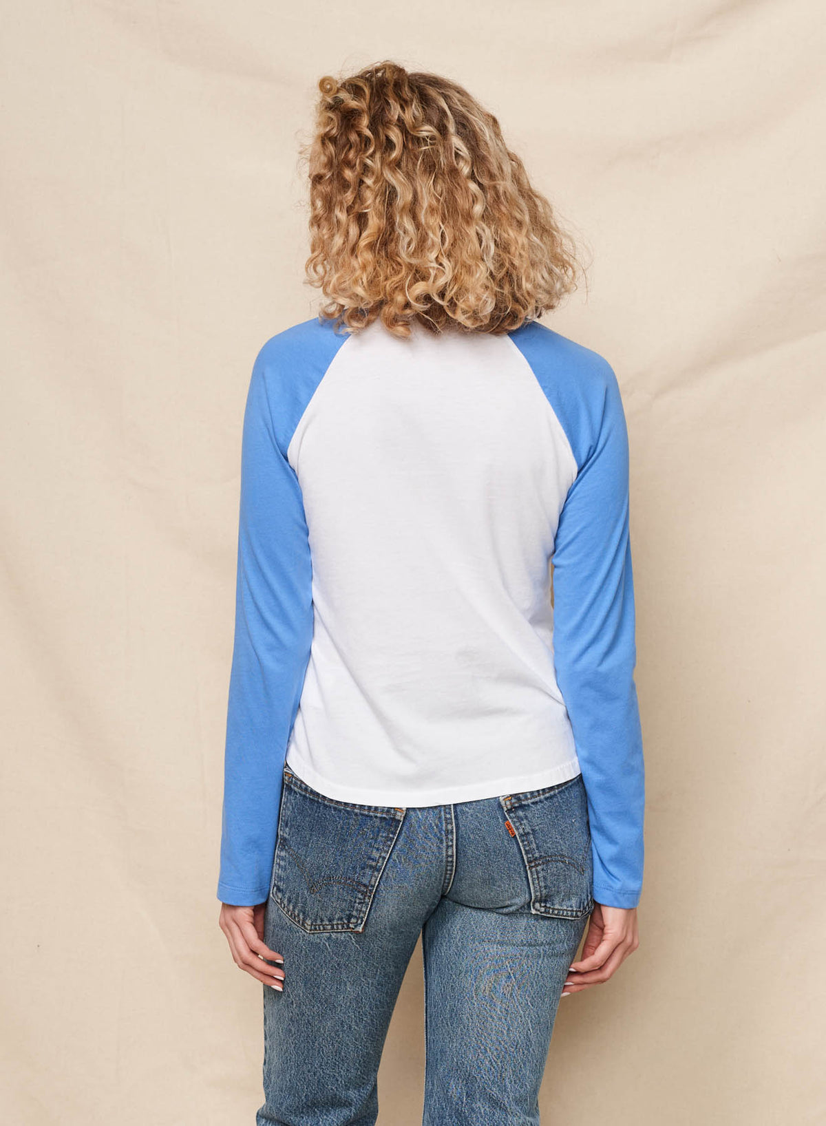 Sundry Endless Summer Long Sleeve Raglan Tee in Optic White