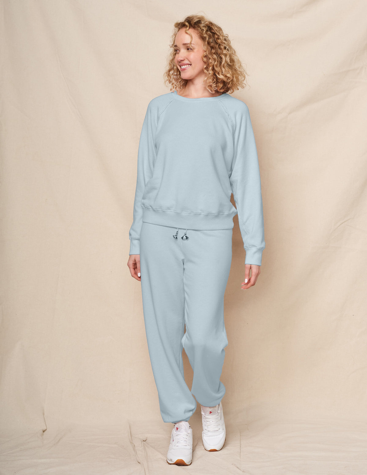 Sundry Raglan Sweatshirt in Blue Wash