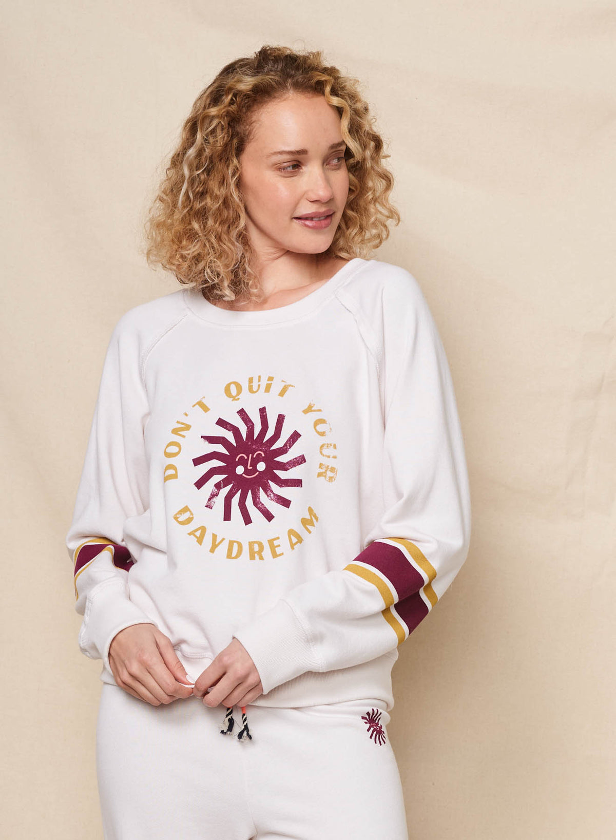 Sundry Daydream Raglan Sweatshirt in Oyster