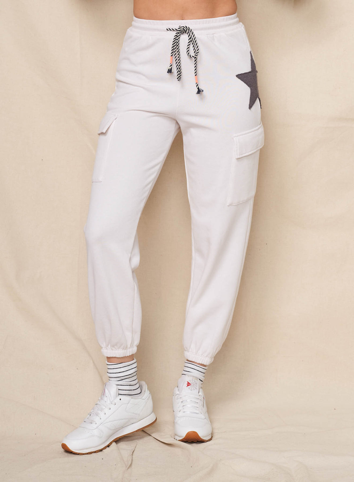 Sundry Cargo Sweatpant in Oyster