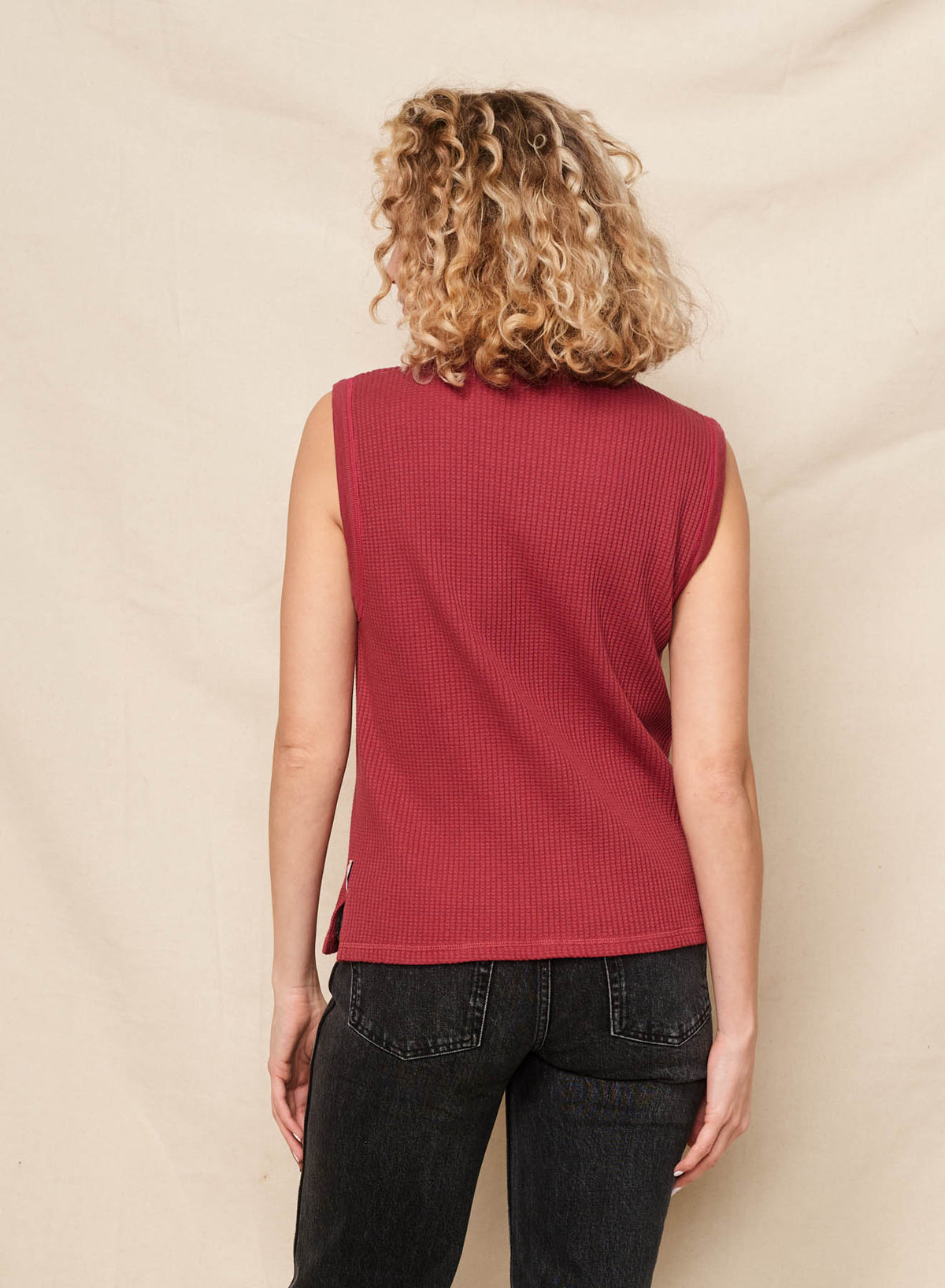 Sundry Ringer Tank in Tibet Red