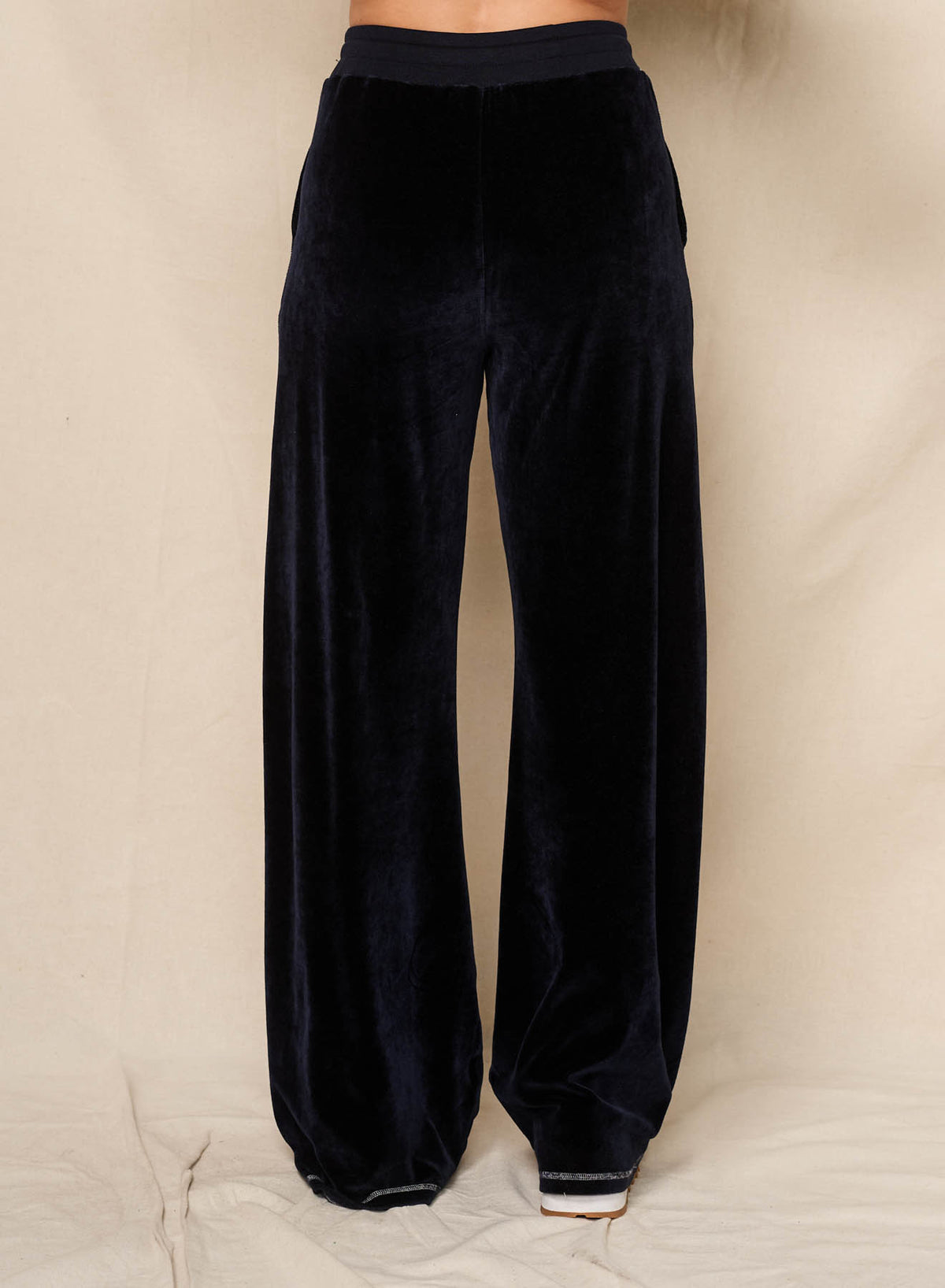 Sundry Velour Lounge Pant in Deep Navy