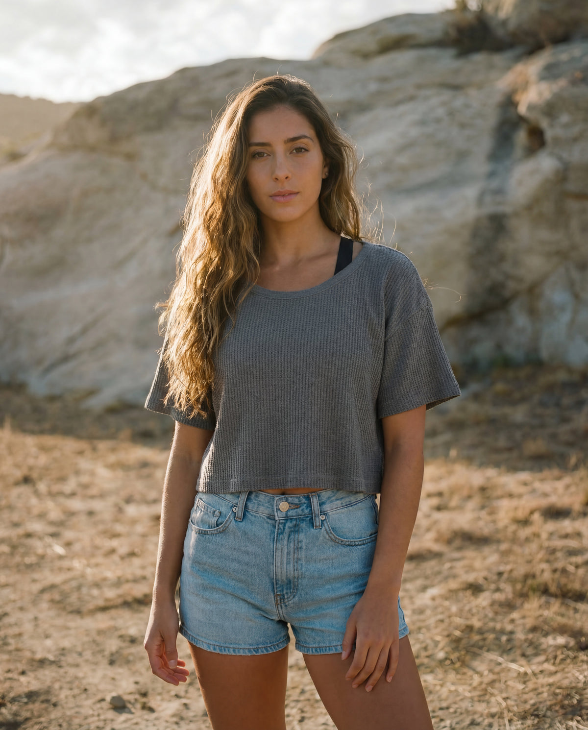 Sundry Cropped Athletic Tee in Pigment Black