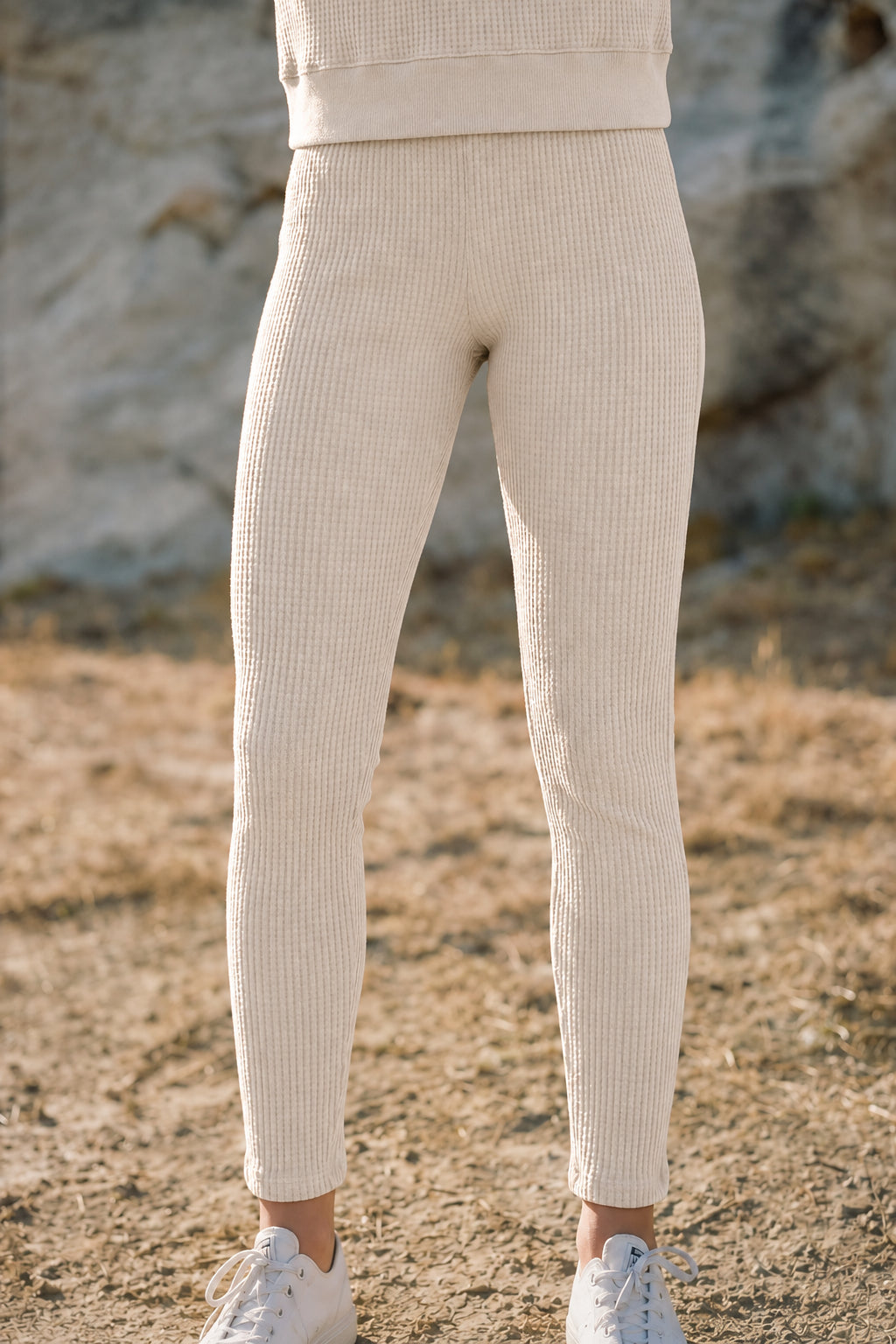 Sundry Lounge Capri Legging in Pearl