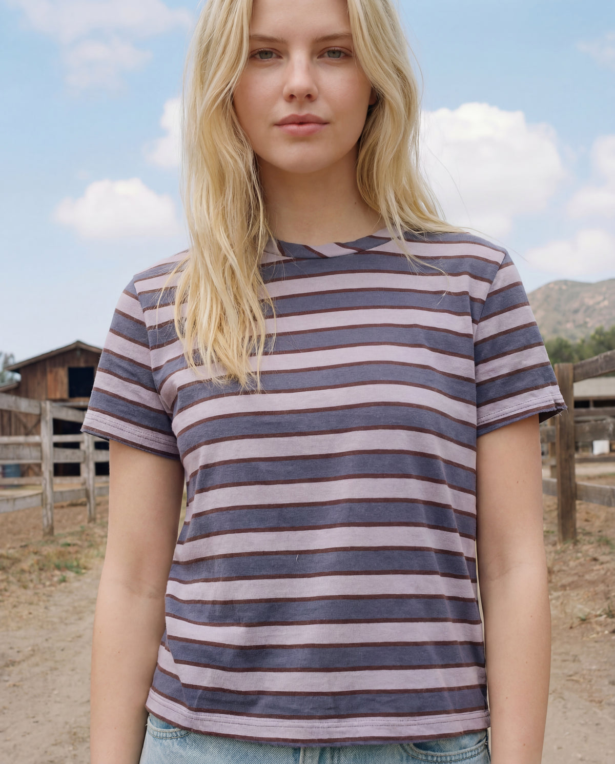 Sundry Short Sleeve Boxy Crew Tee in Navy Haze