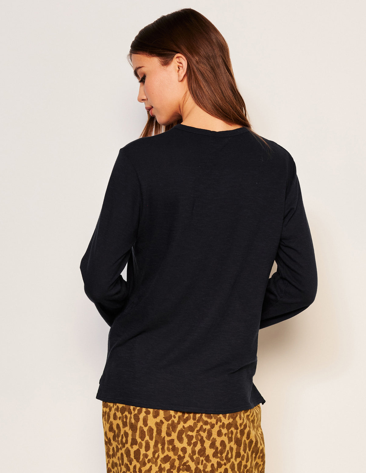 Sundry Ski Camp Long Sleeve Crew in Deep Navy