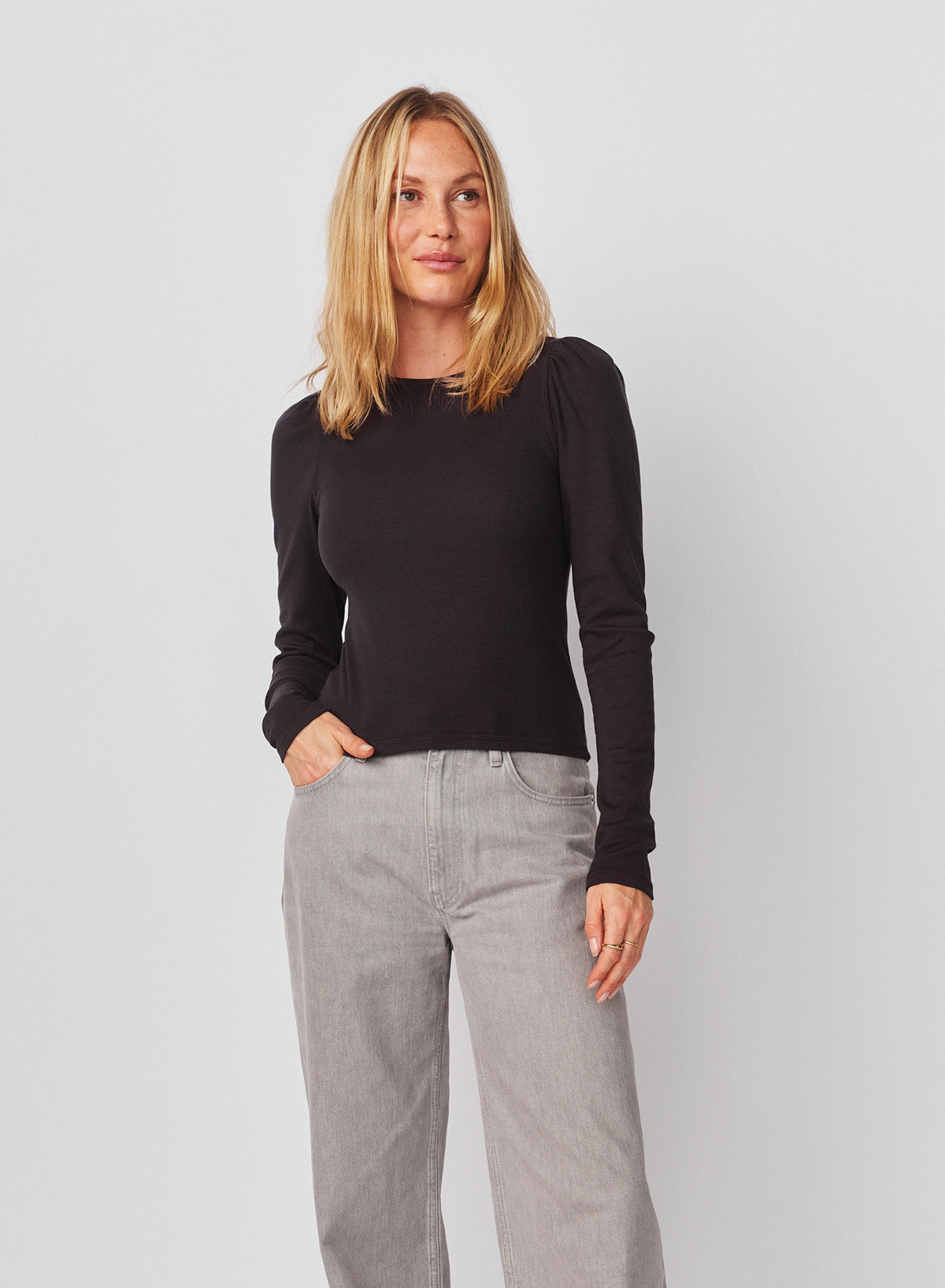 Sundry Puff Sleeve Top in Washed Black
