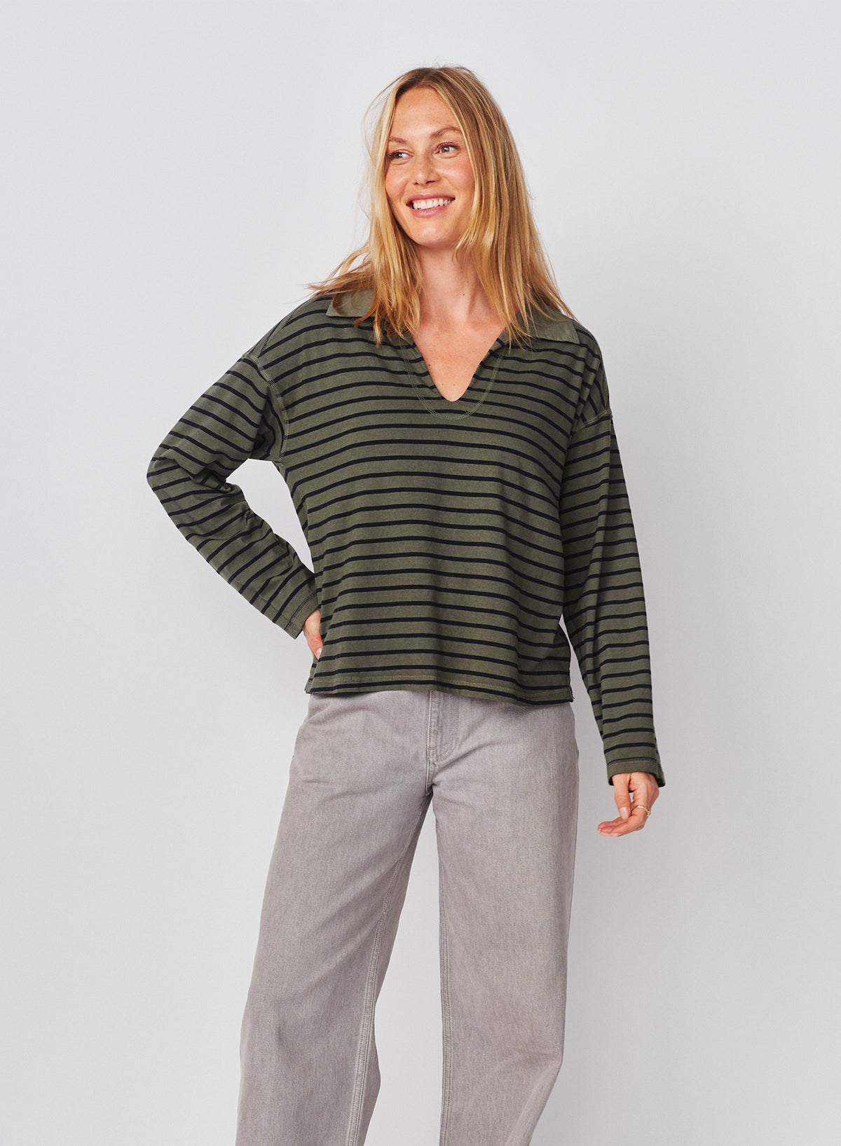 Seindry Sundry Popover Polo Boyfriend Long Sleeve Top in Signature Green