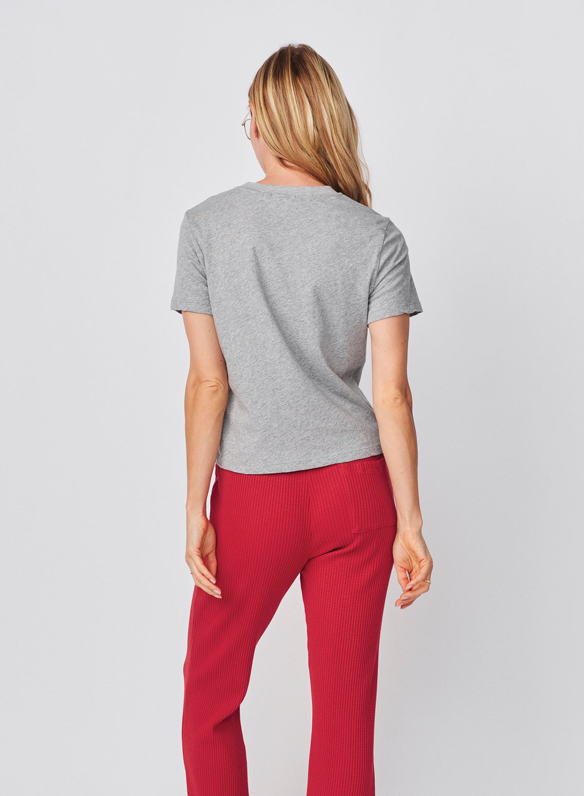 Sundry Ski The Pines Short Sleeve Boxy Crew Tee in Heather Grey