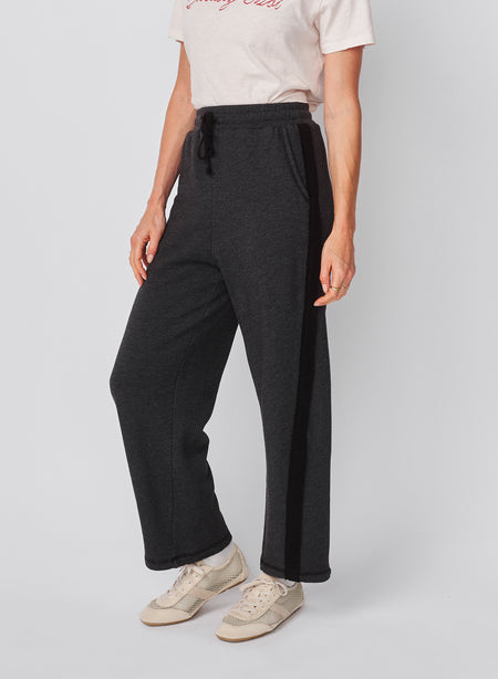 Sundry Raw Seamed Pant in Washed Black