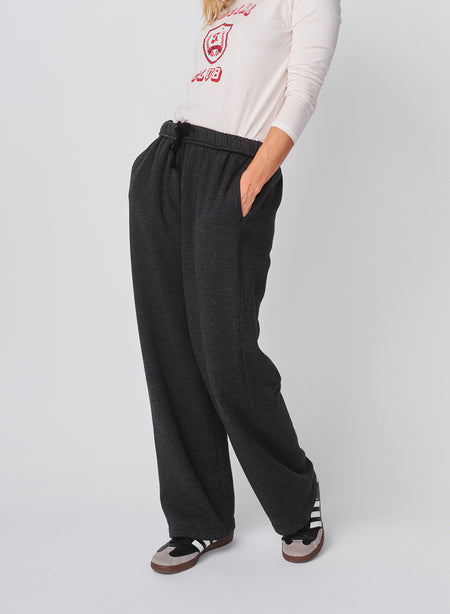 Sundry Straight Pant in Washed Black