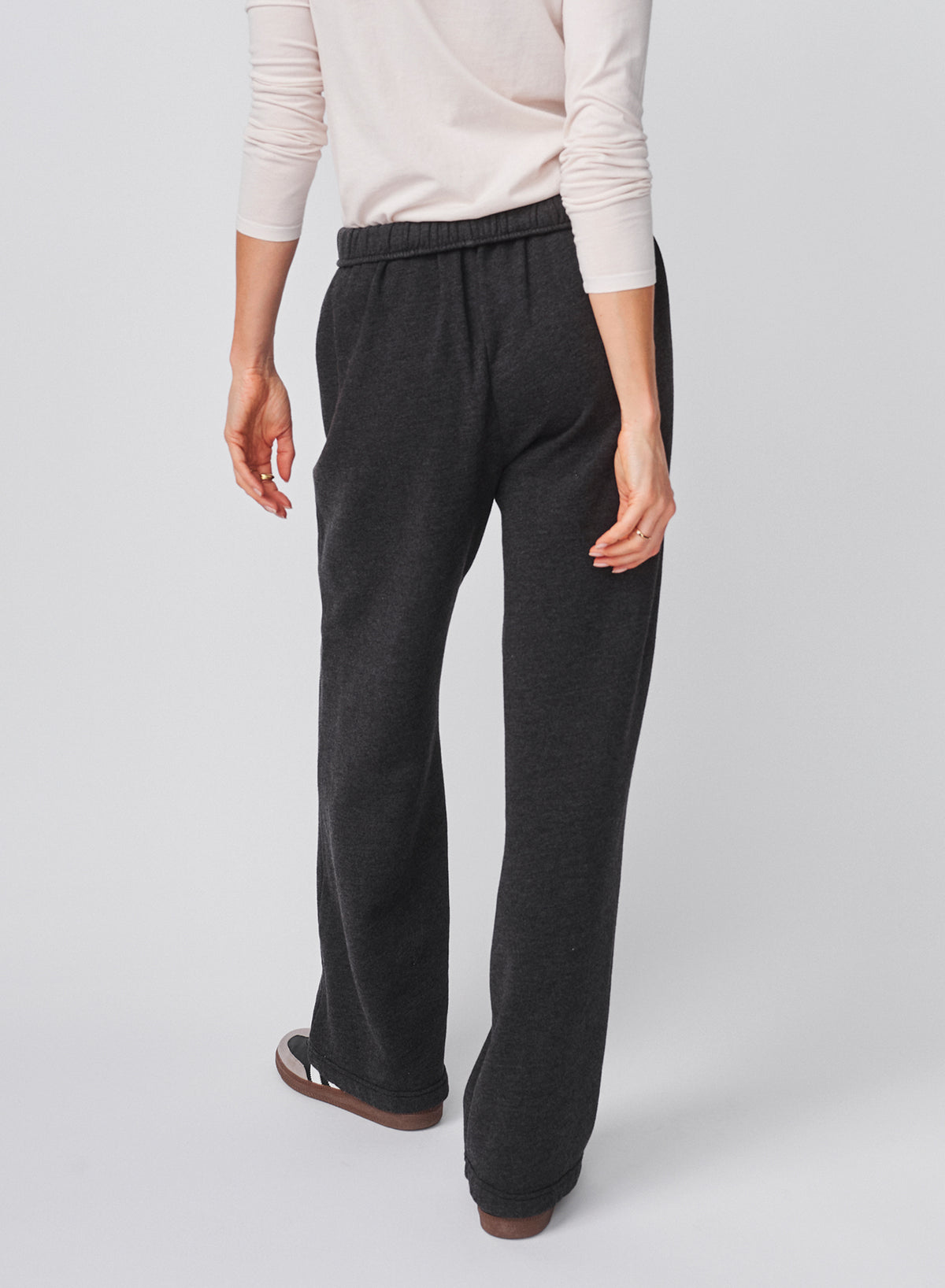 Sundry Straight Pant in Washed Black