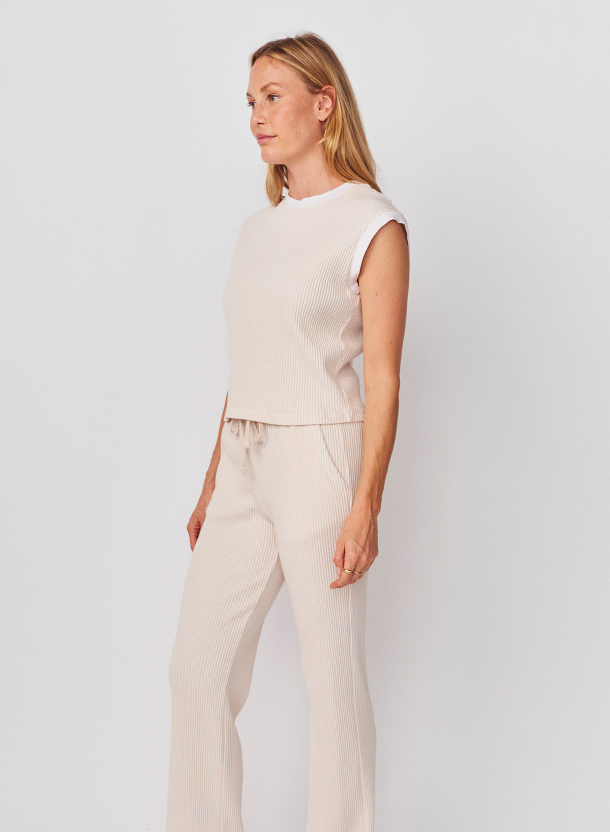 Sundry Cropped Muscle Tank in Oyster