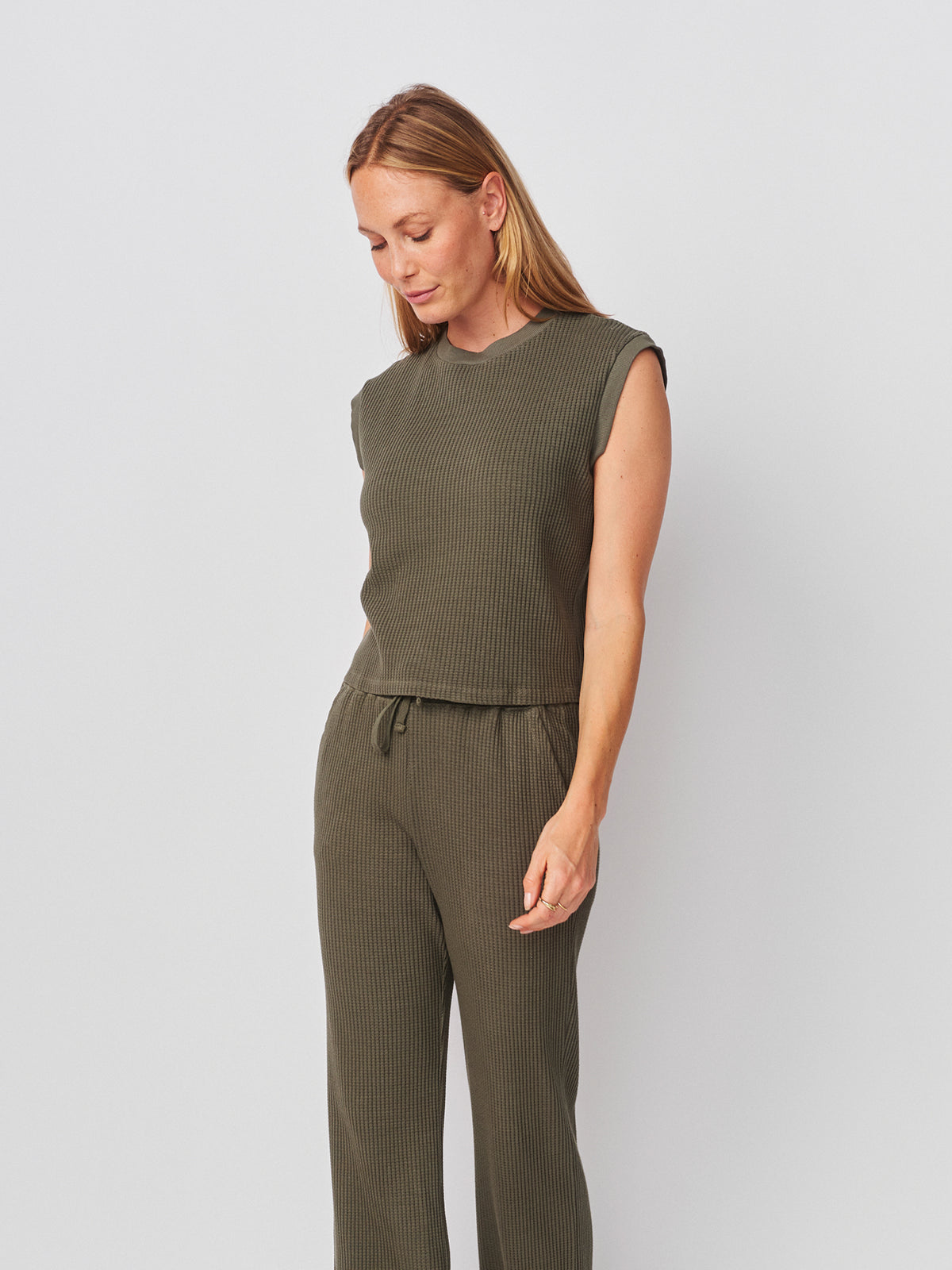 Sundry Cropped Muscle Tank in Signature Green