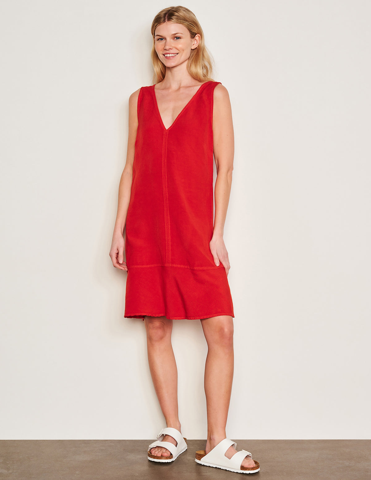 Sundry Short Shift Dress in Burnt Red-model is smiling