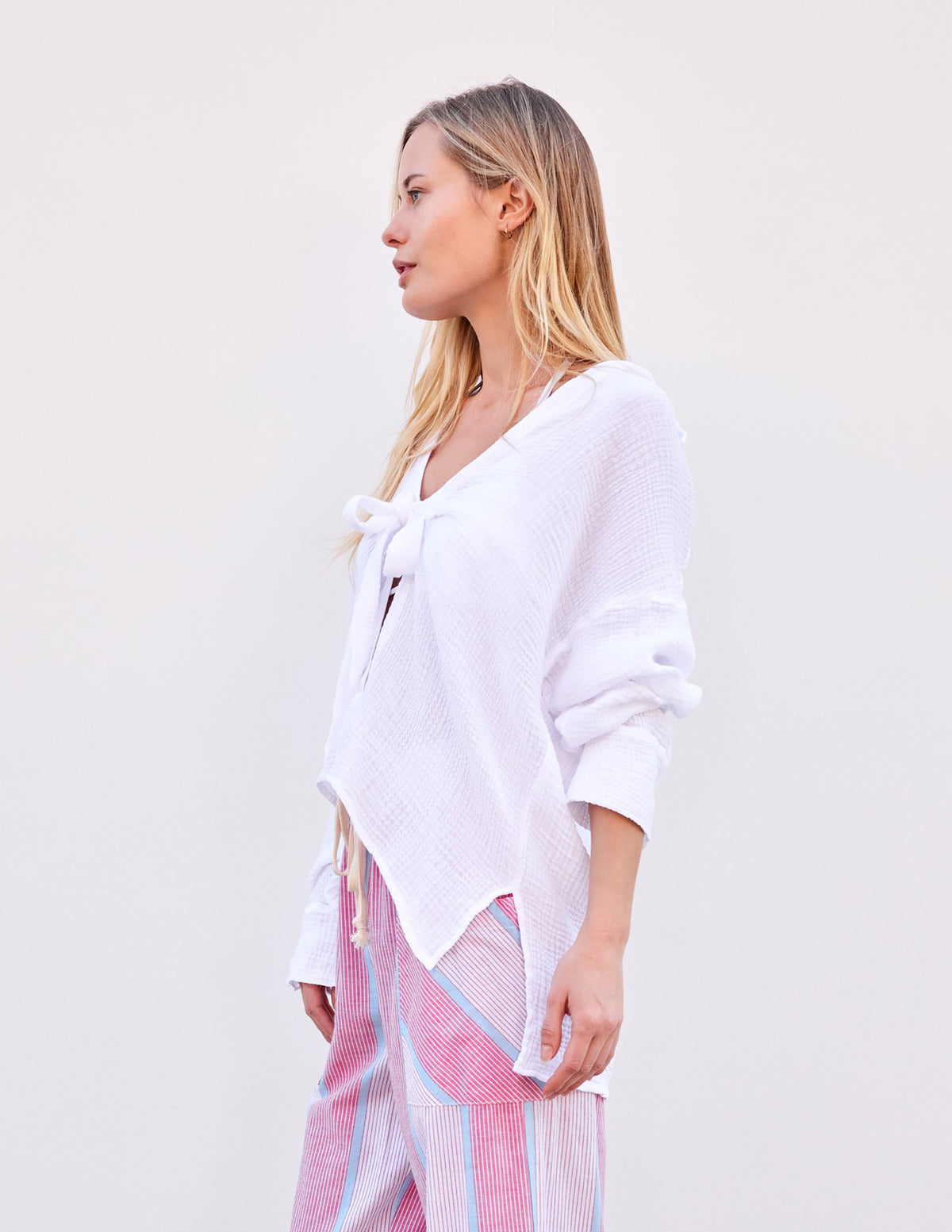 Sundry Tie Shirt in Optic White-side view