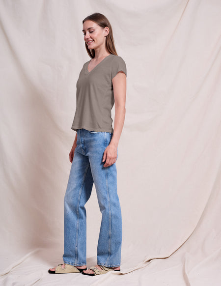 Sundry Deep V-Neck Tee in Fern