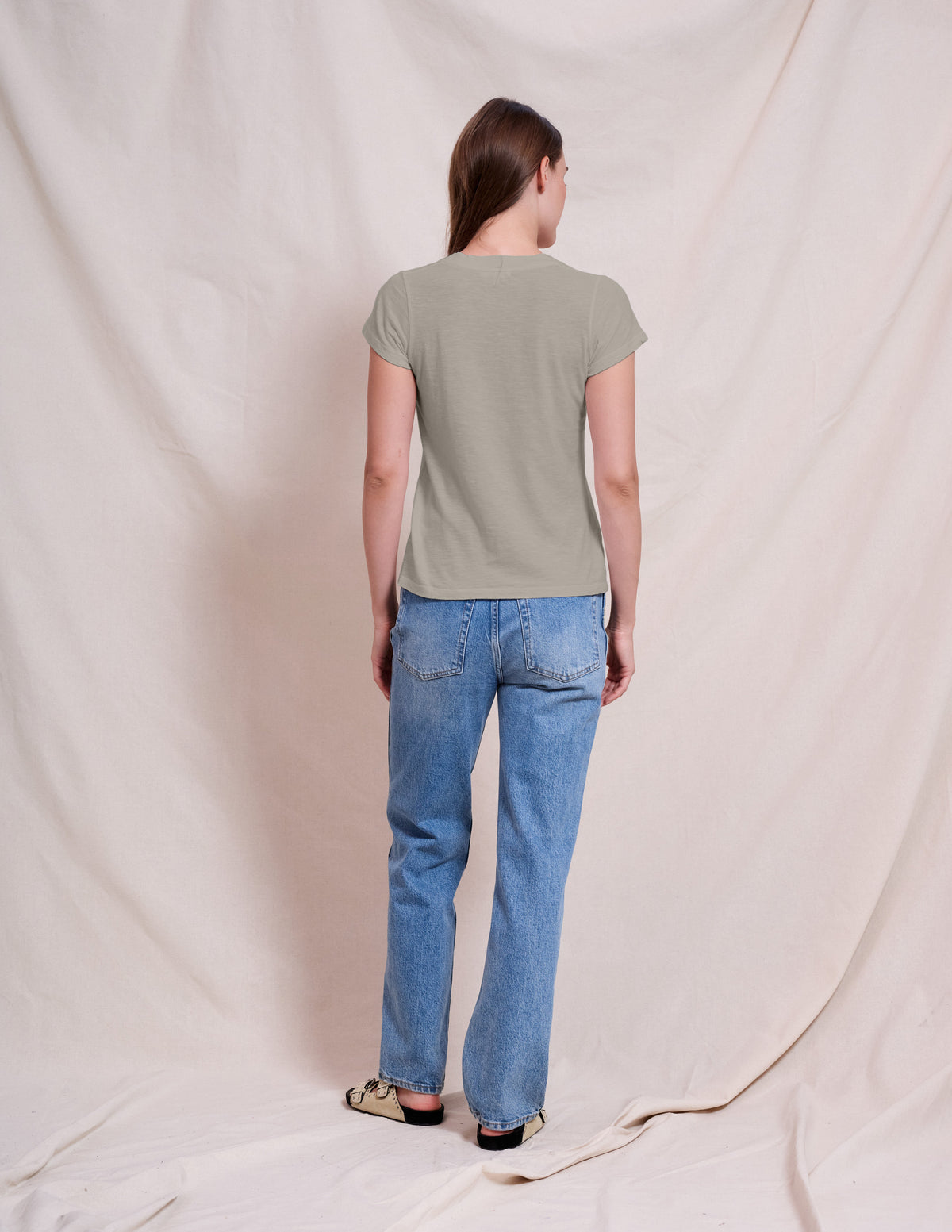 Sundry Deep V-Neck Tee in Olive Oil