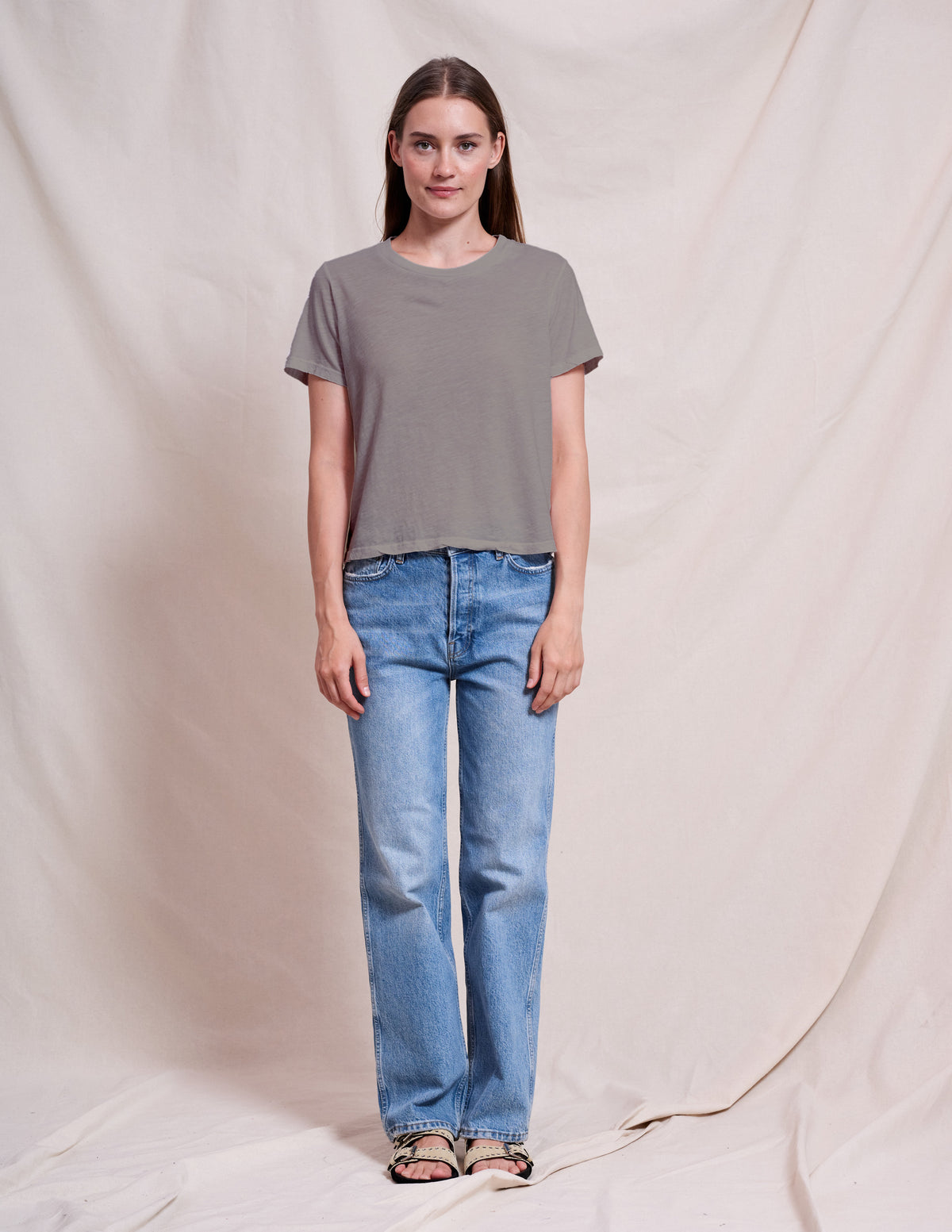 Sundry Crew Neck Tee in Fern