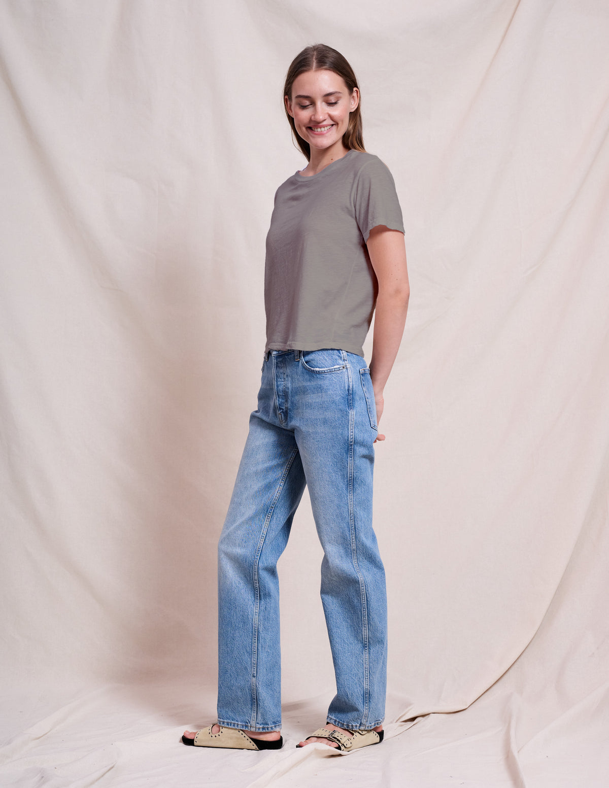 Sundry Crew Neck Tee in Fern