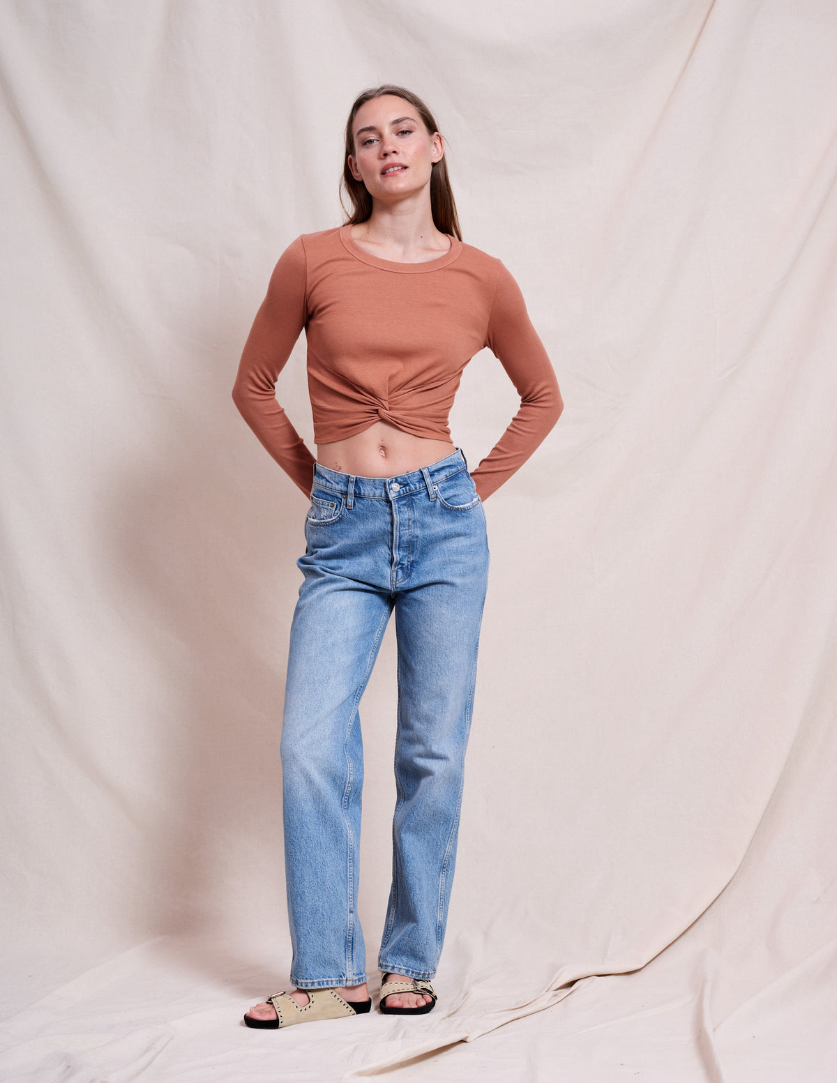 Sundry Front Twist Tee in Vintage Rust