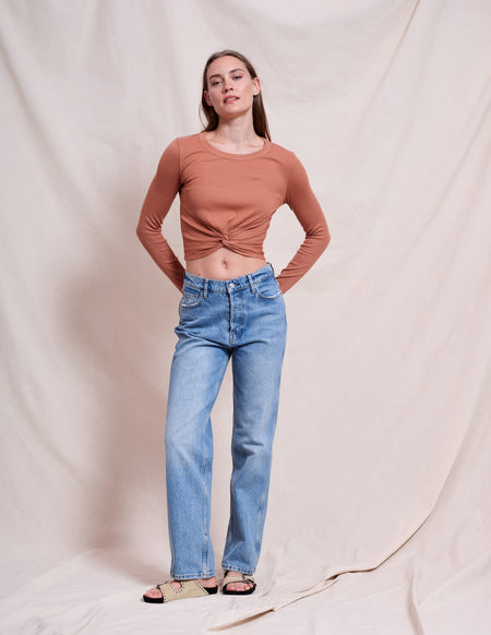 Sundry Front Twist Tee in Vintage Rust