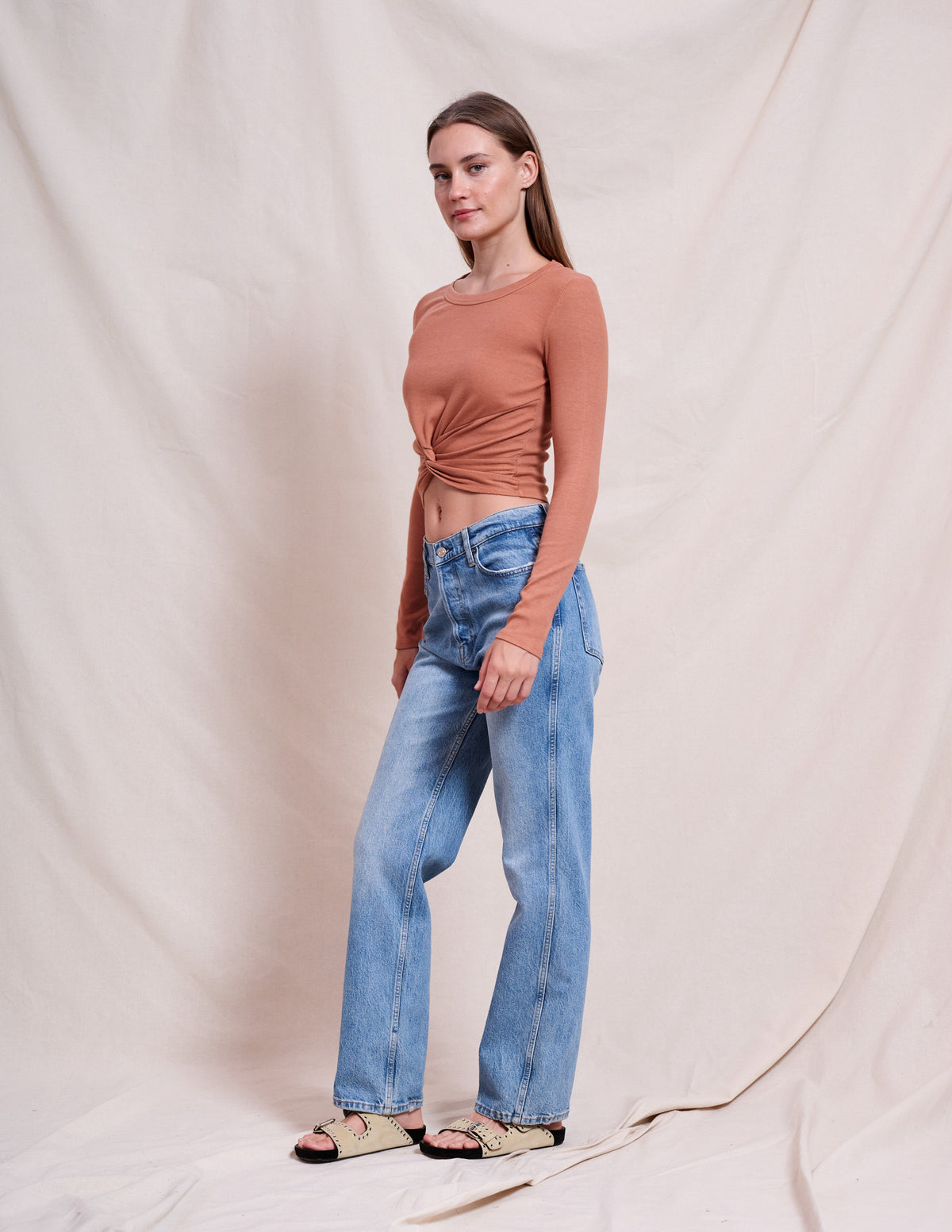 Sundry Front Twist Tee in Vintage Rust