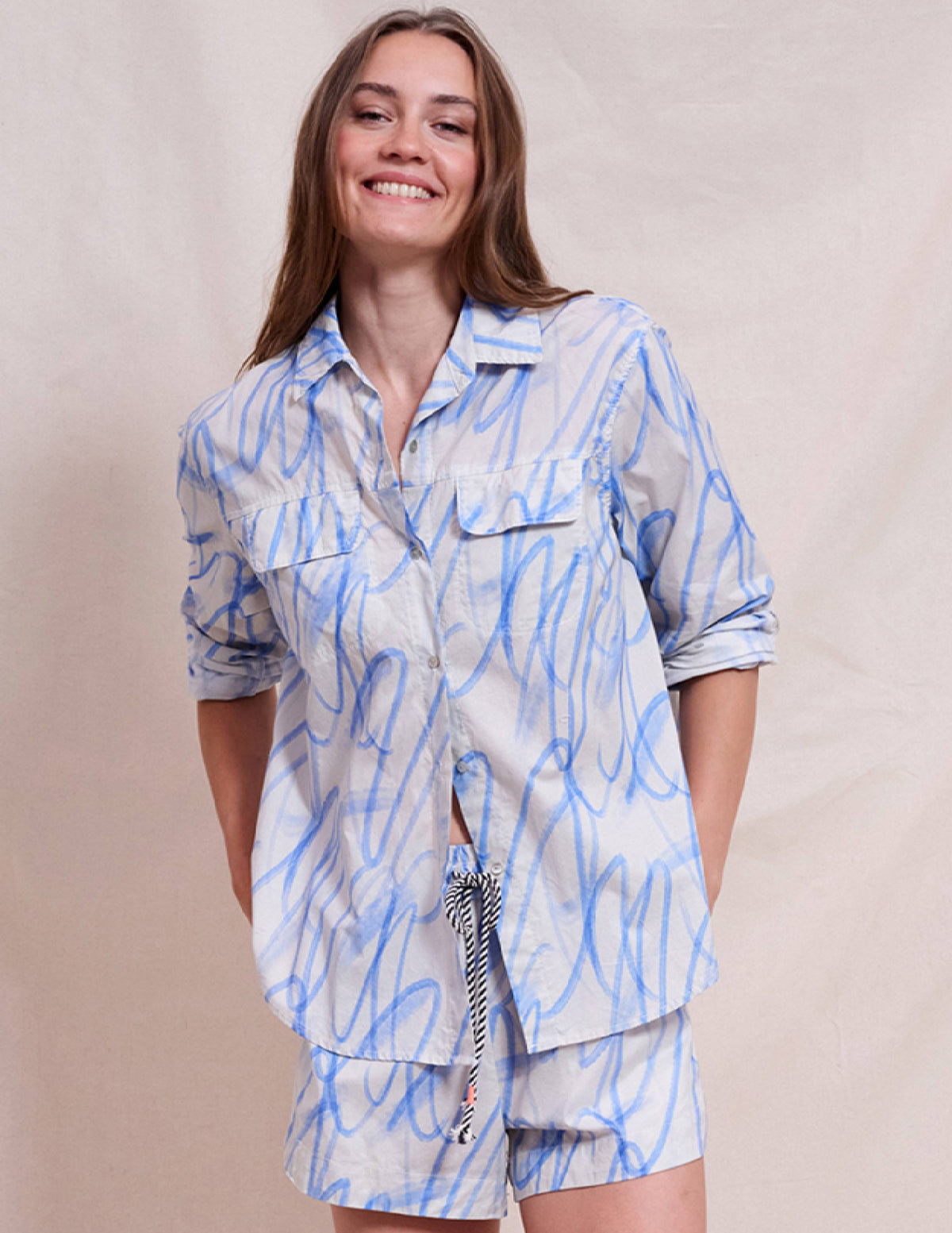 Women&#39;s Printed Safari Shirt &amp; Printed Dolphin Short in Icicle