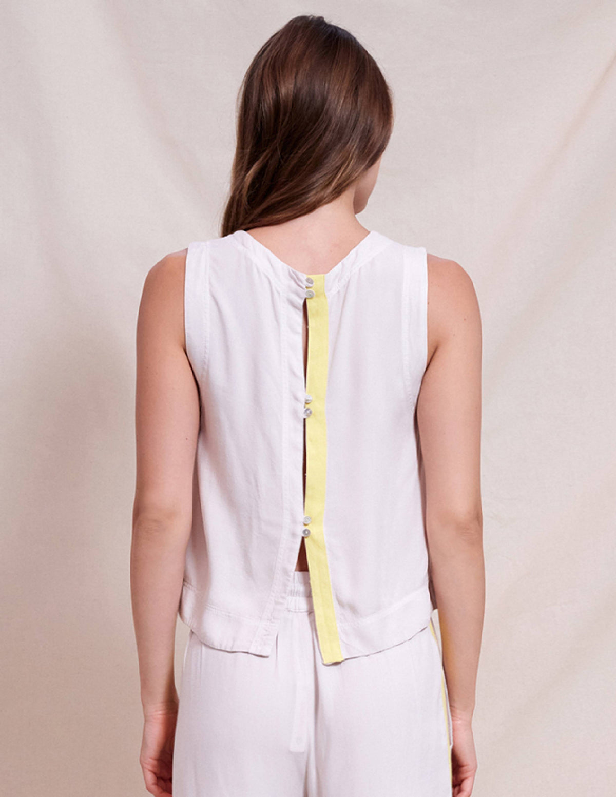 Sundry Cropped Shell in Oyster