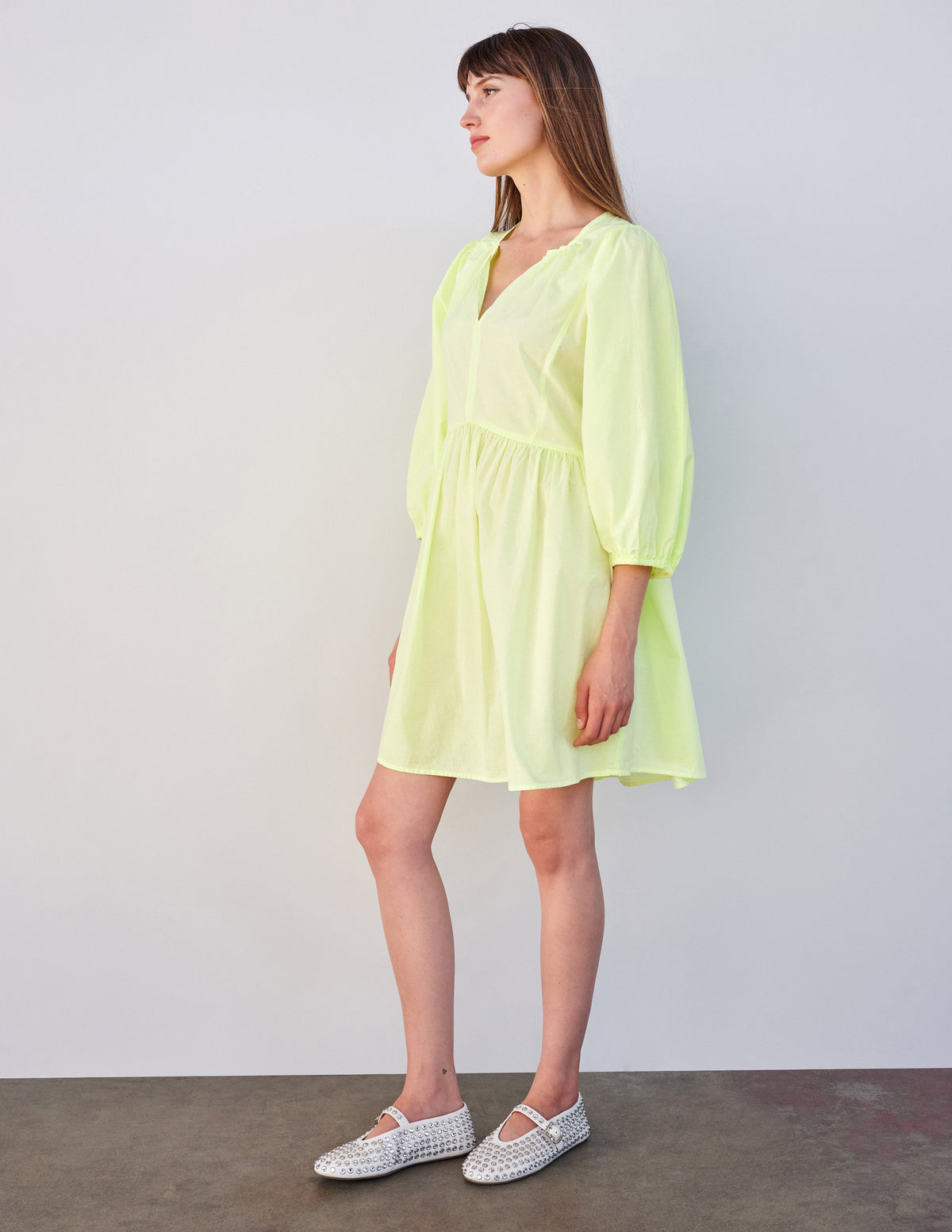 Sundry Mini V-Neck Dress in Pigment Lime