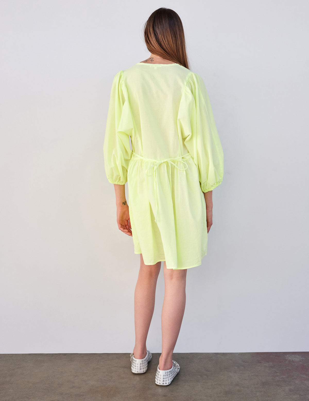 Sundry Mini V-Neck Dress in Pigment Lime