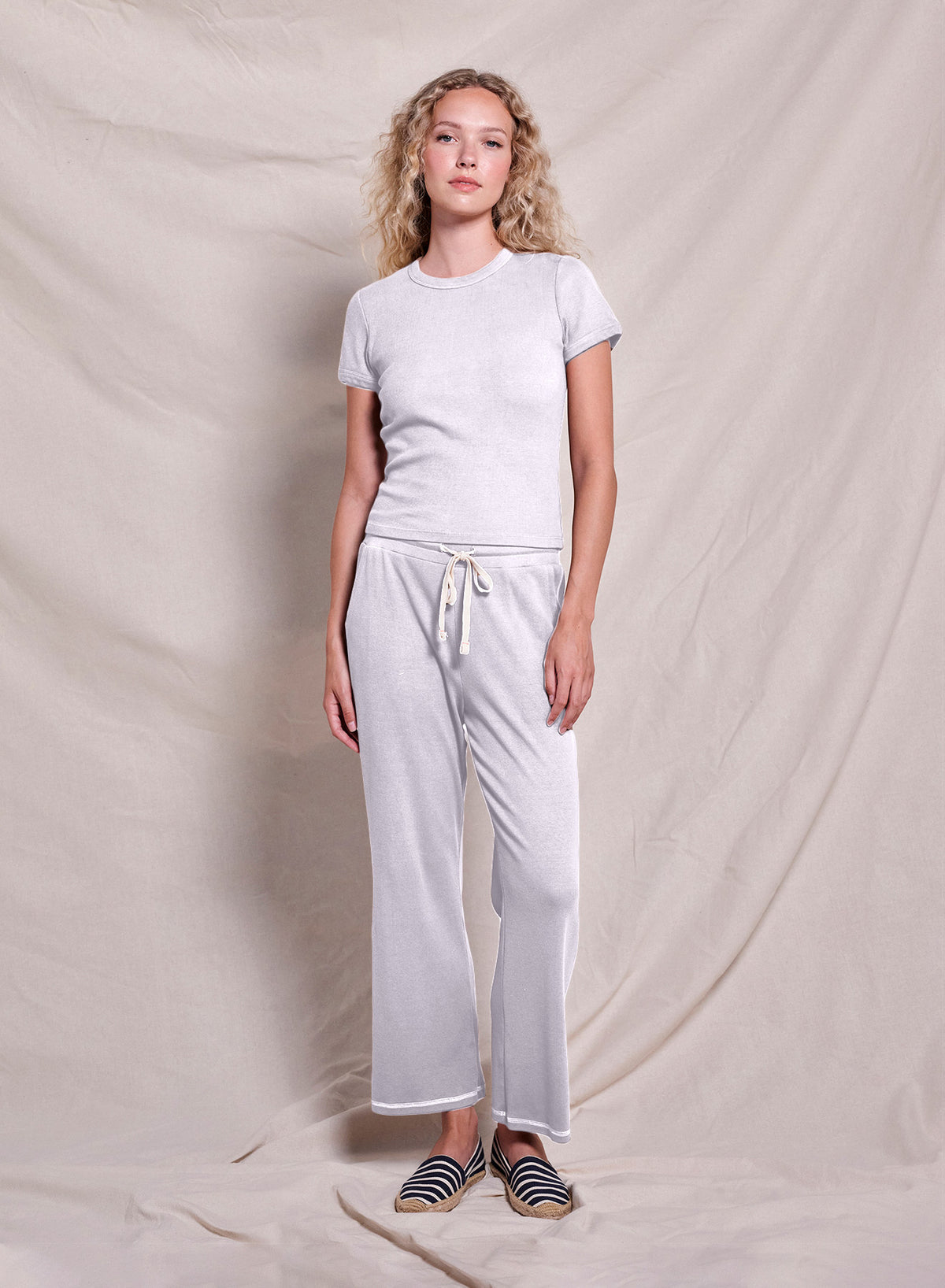 Sundry Shrunken Tee in Optic White