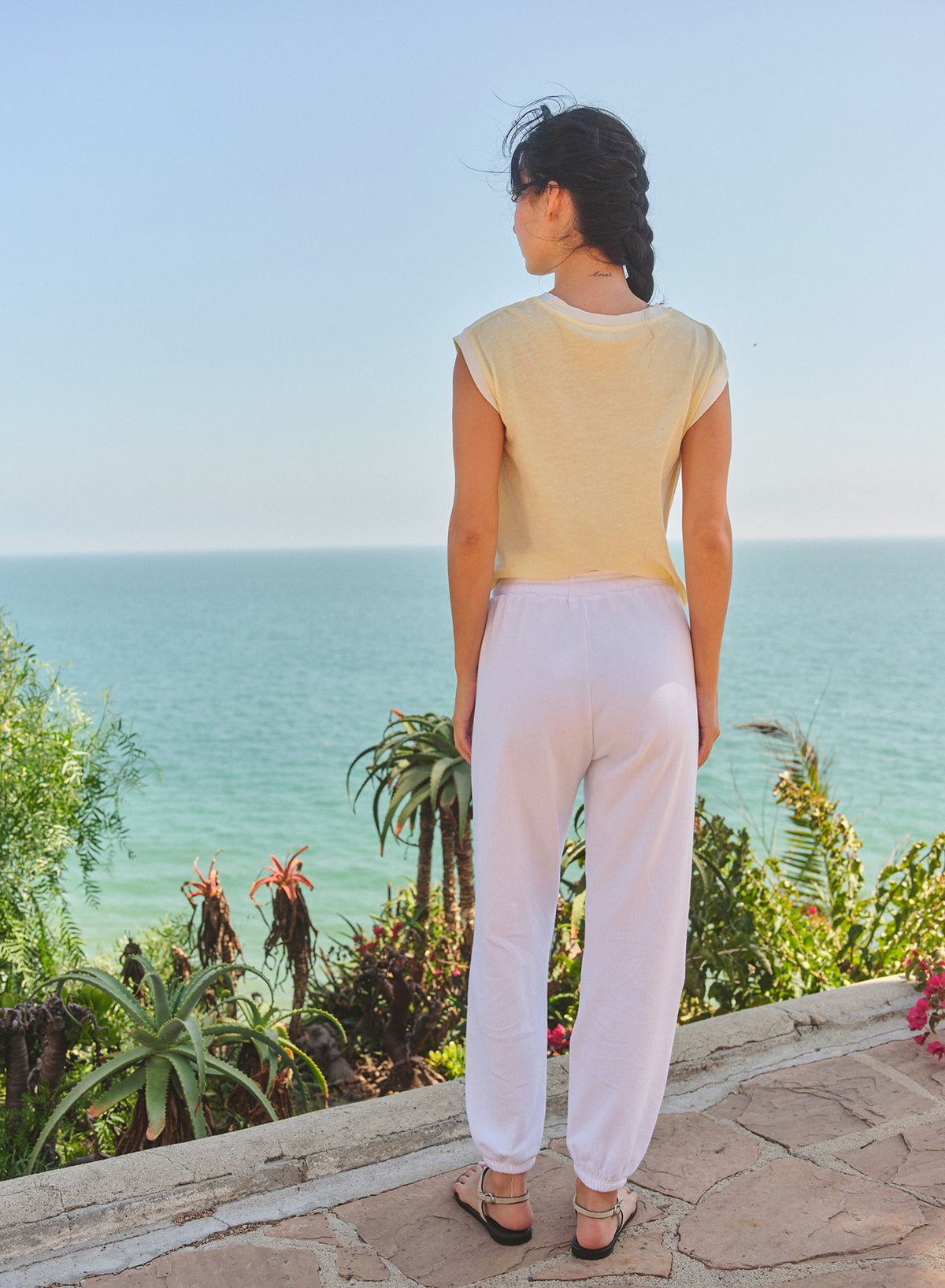 Sundry Basic Sweatpant in Optic White