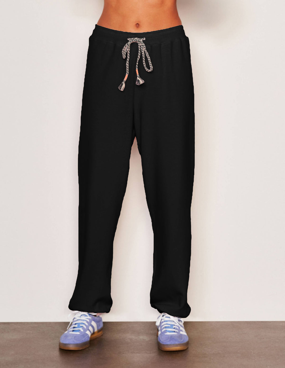 Sundry Basic Sweatpant in Black