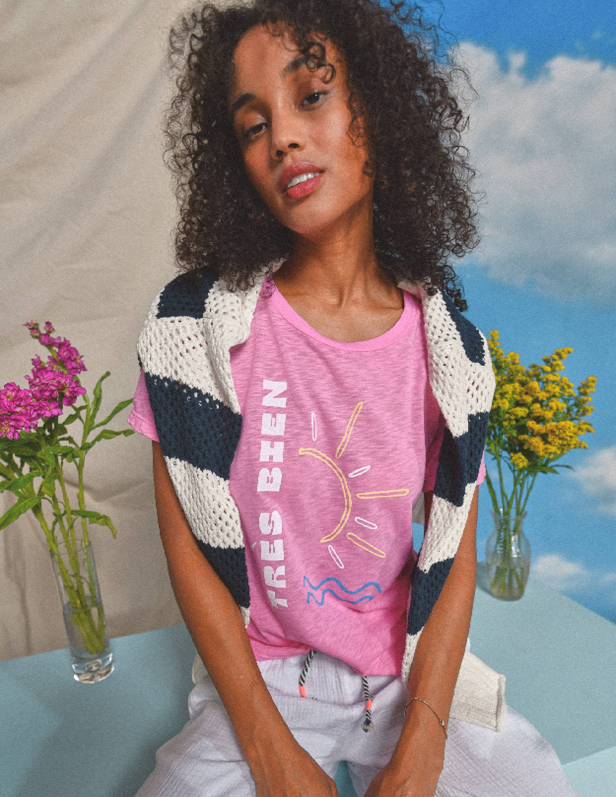 Sundry Tres Bien Short Sleeve Boxy Crew Tee in Azalea